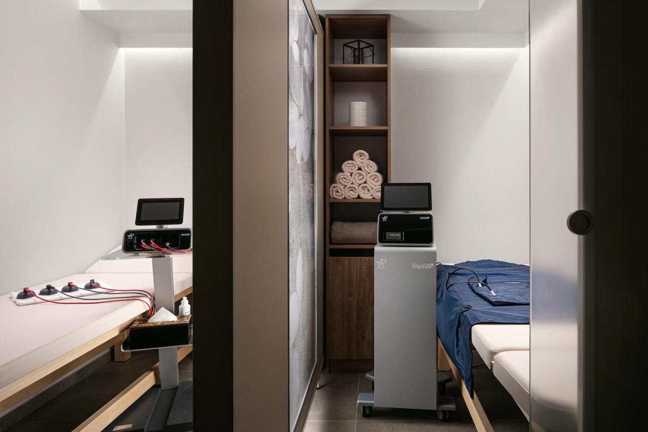 Boutique Hotel Saxonia การ์โลวีวารี ภายนอก รูปภาพ
