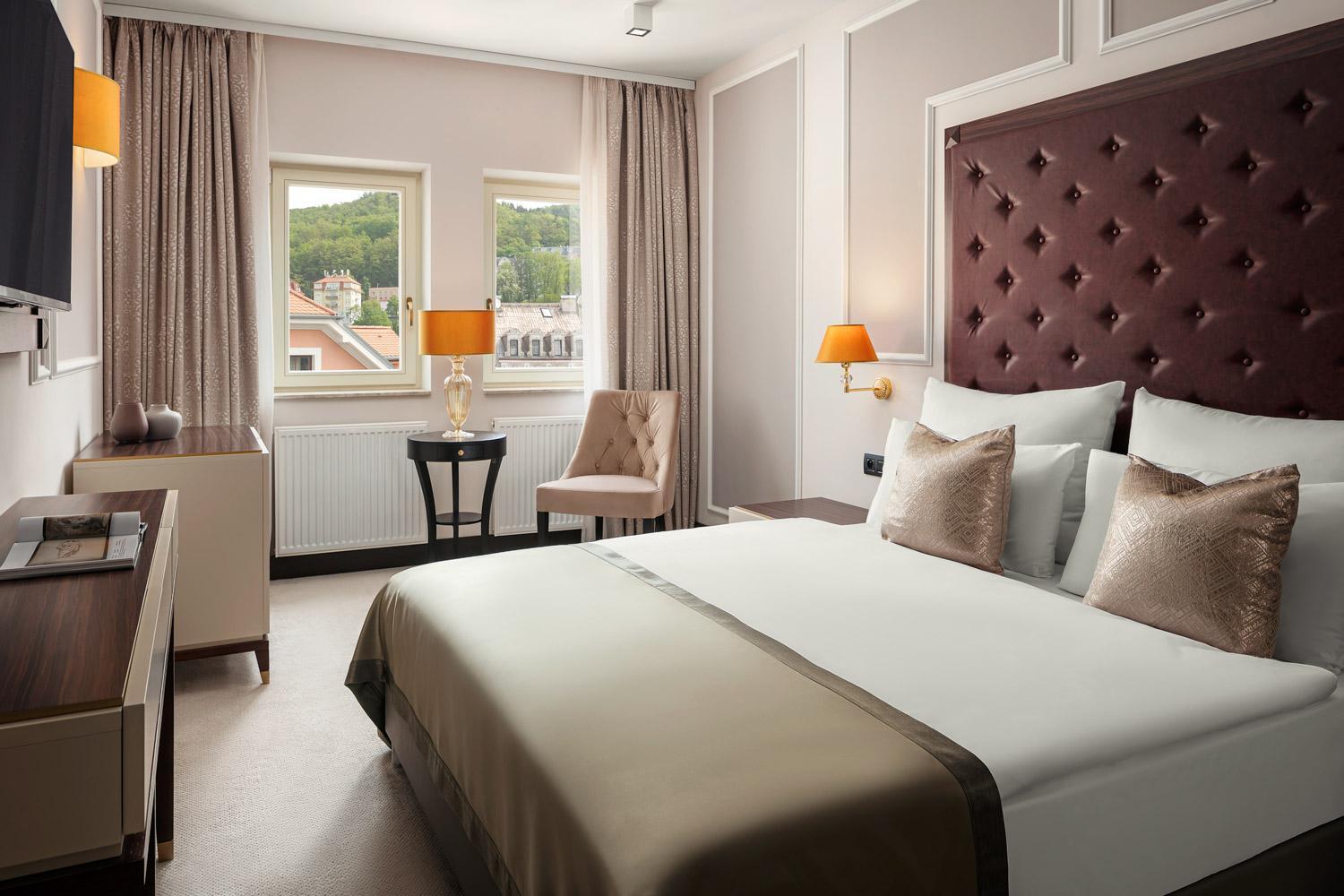 Boutique Hotel Saxonia การ์โลวีวารี ภายนอก รูปภาพ